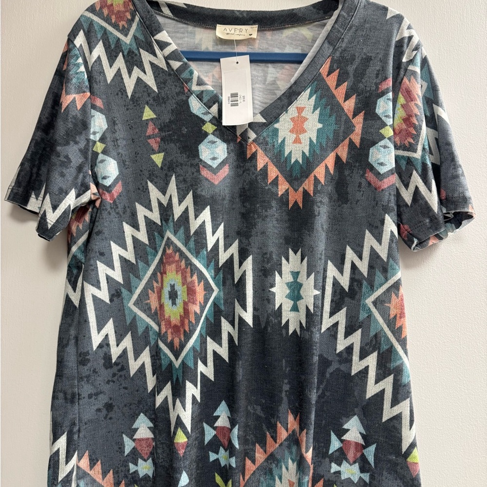 Avery Geometric Print Short Sleeve Top - Black and Multicolor